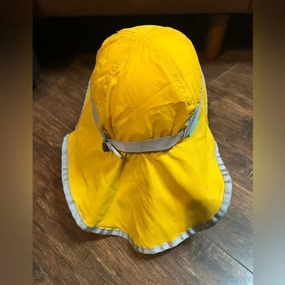 Sundry Vibrant Yellow and Soft Gray kids sun hat euc - Picture 3 of 9